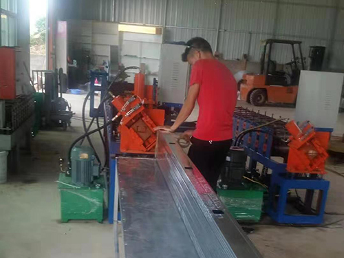 安徽镀锌轻钢龙骨机