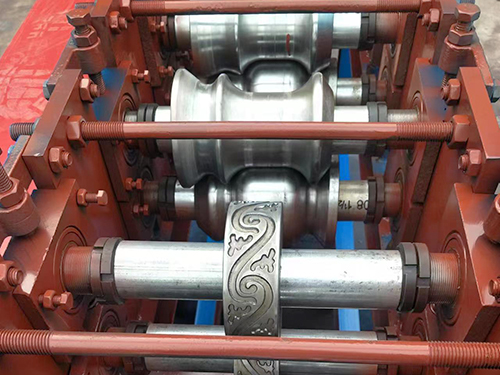 安徽自动压花机