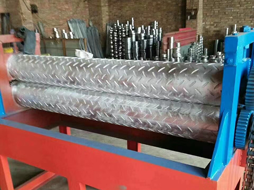 安徽压花机设备